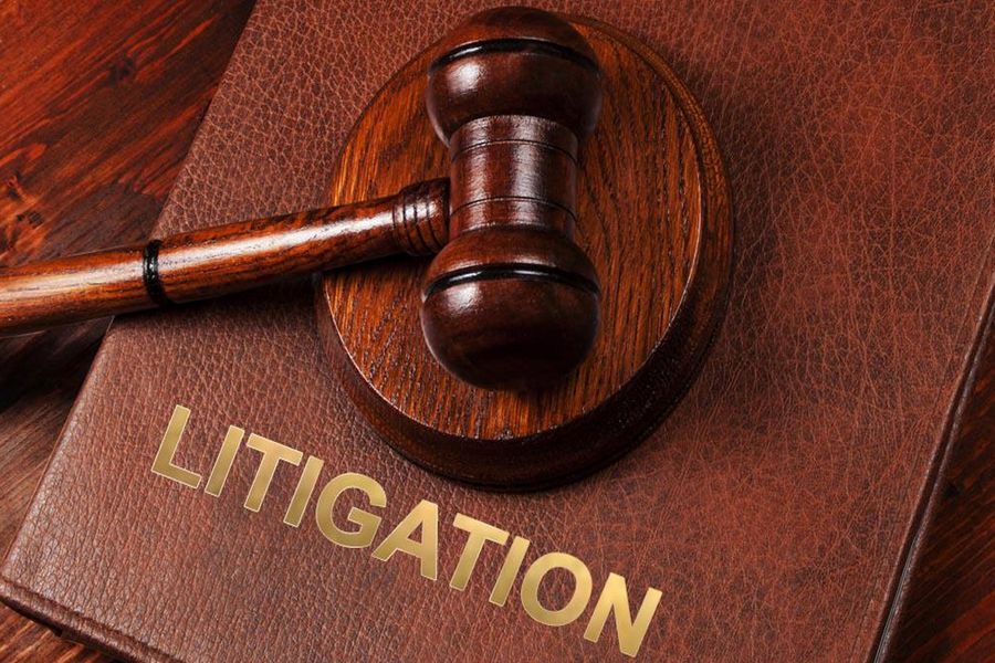 Roles and Responsibilities of a Litigation Lawyer
